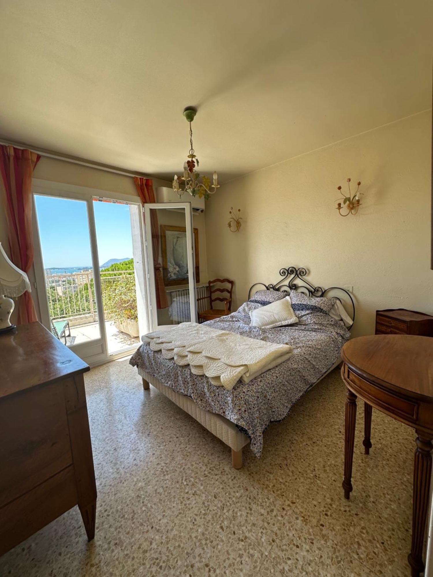 T4 Avec Terrasse Et Garage Prive Apartment Toulon Ngoại thất bức ảnh