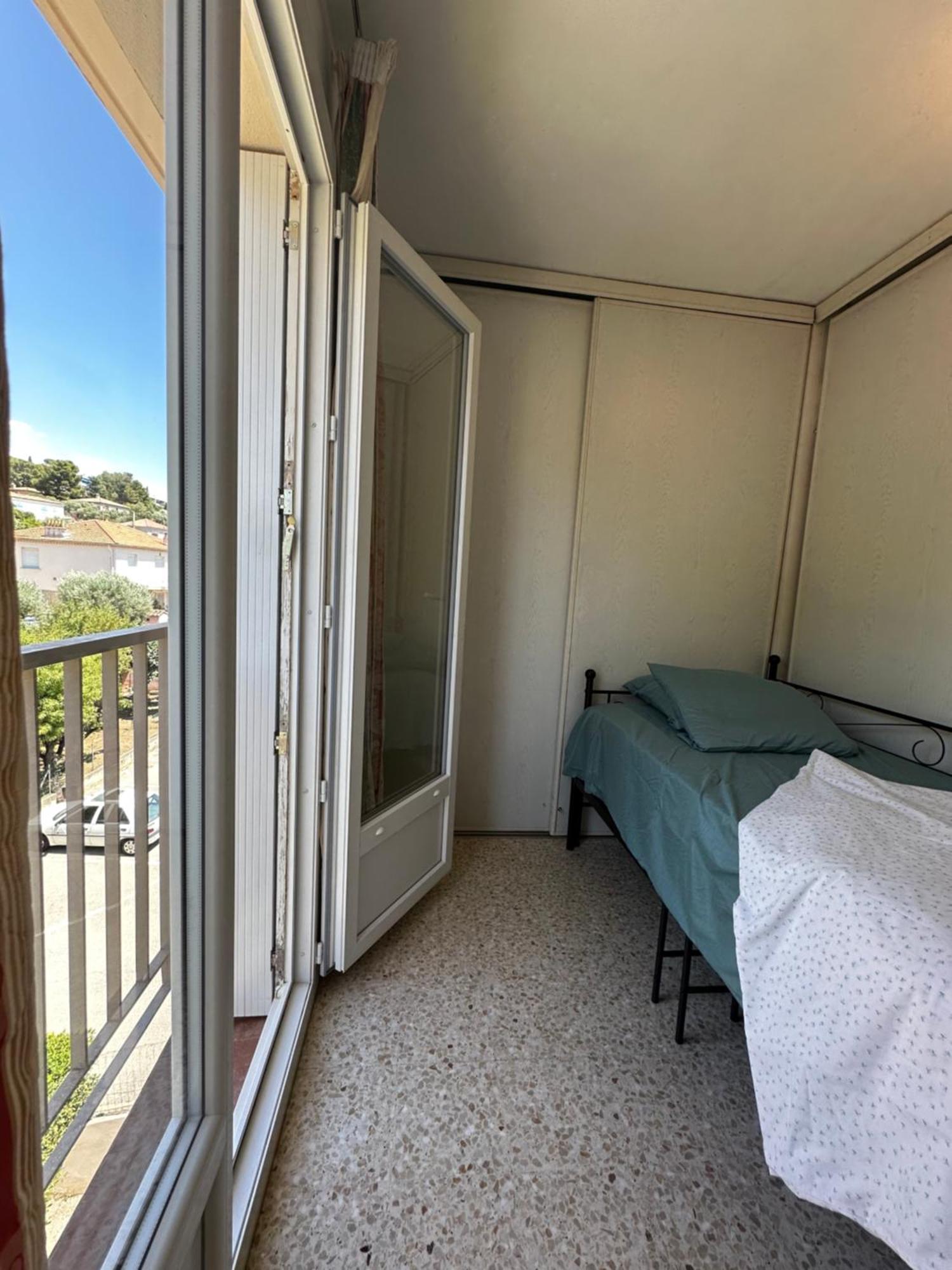 T4 Avec Terrasse Et Garage Prive Apartment Toulon Ngoại thất bức ảnh