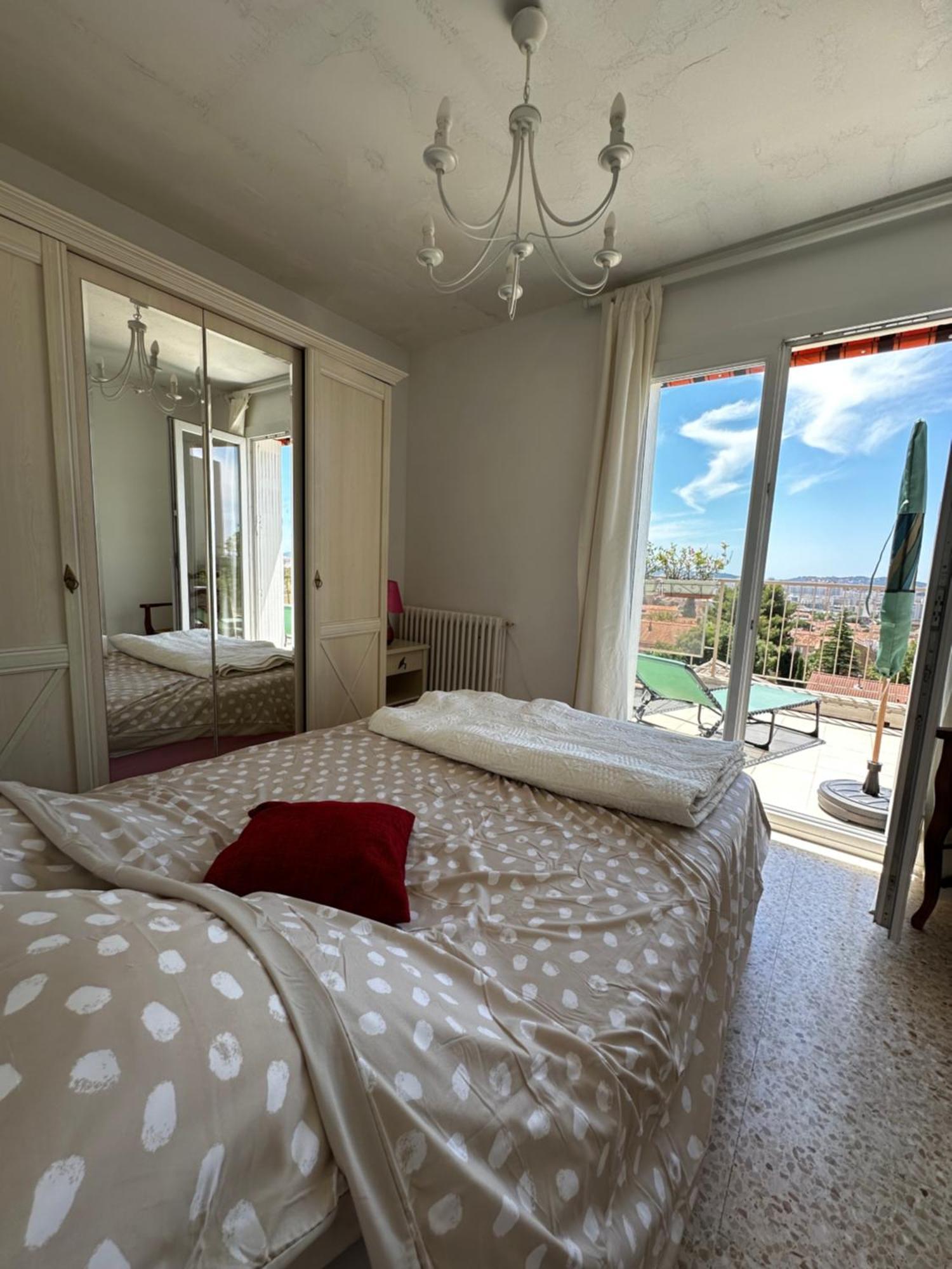 T4 Avec Terrasse Et Garage Prive Apartment Toulon Ngoại thất bức ảnh